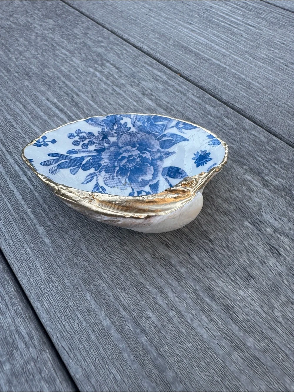 Blue & White Chinoiserie Ring Dish – Floral Shell Trinket Dish